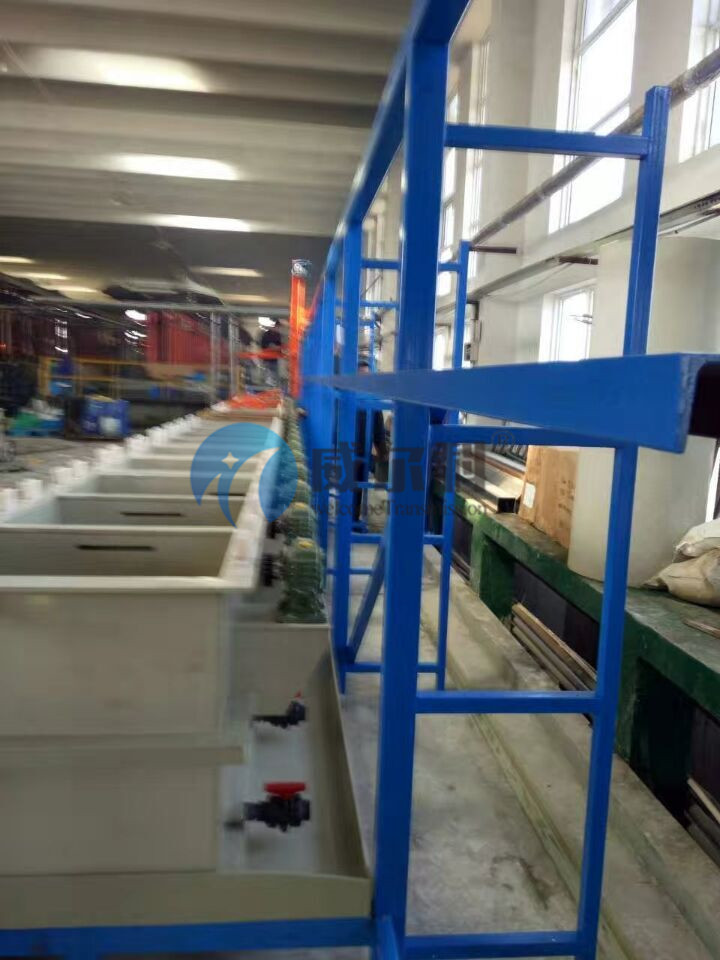 我司減速機成功應于電鍍設(shè)備上